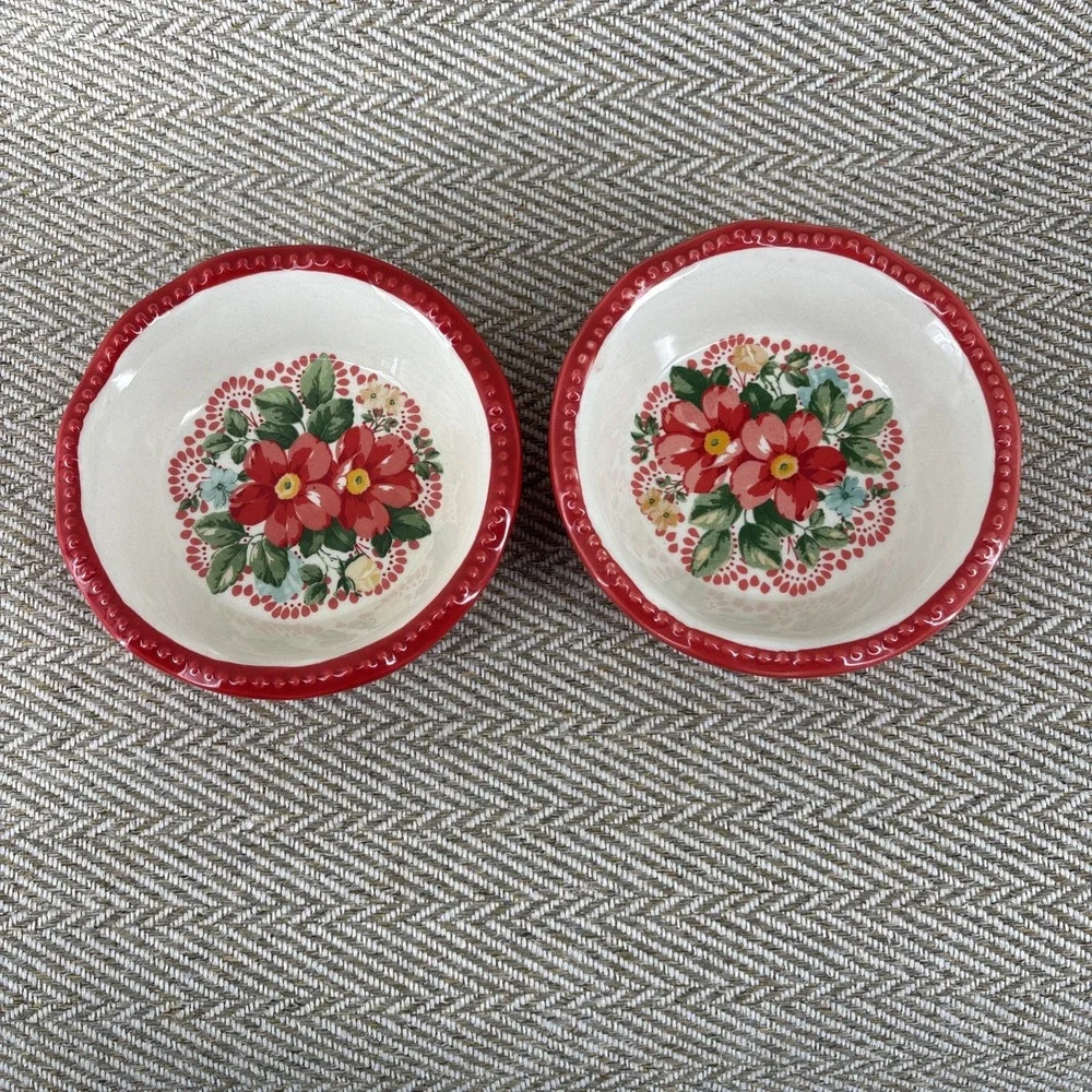 Pioneer Woman Vintage Floral Red  5.5